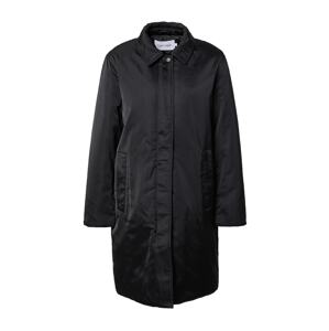 Calvin Klein Átmeneti kabátok  fekete